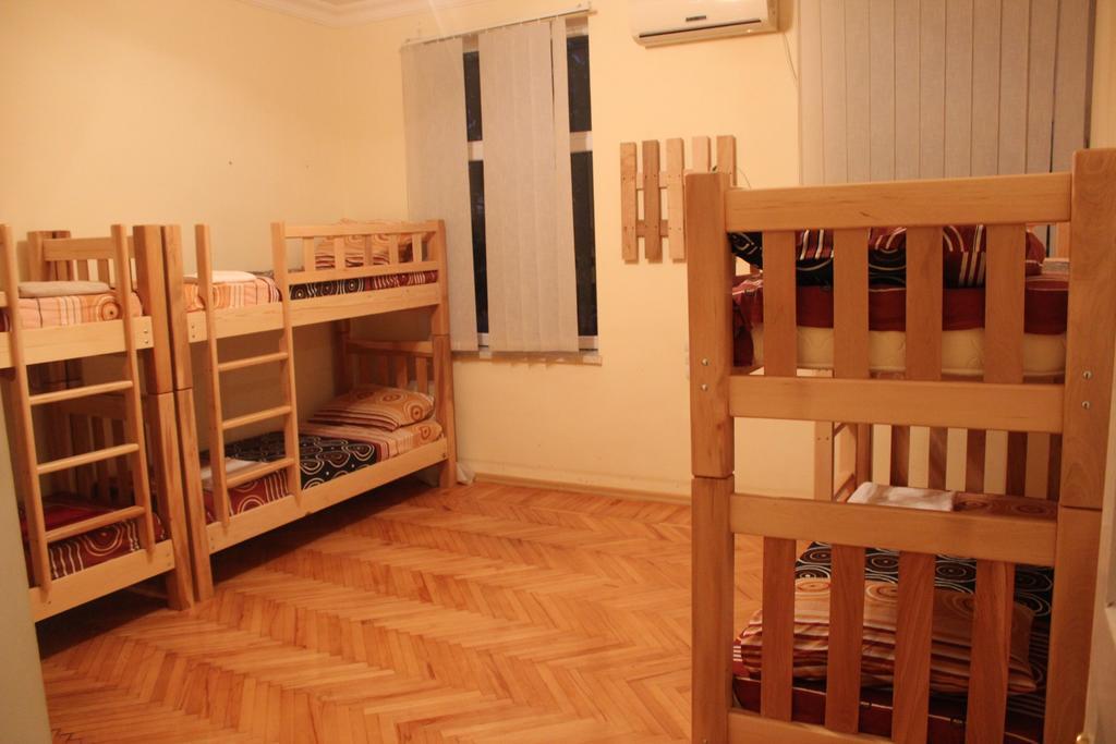 Hostel Bude Koetaisi Kamer foto